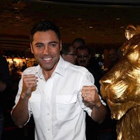 Will Oscar De La Hoya's latest comeback hurt his legacy?