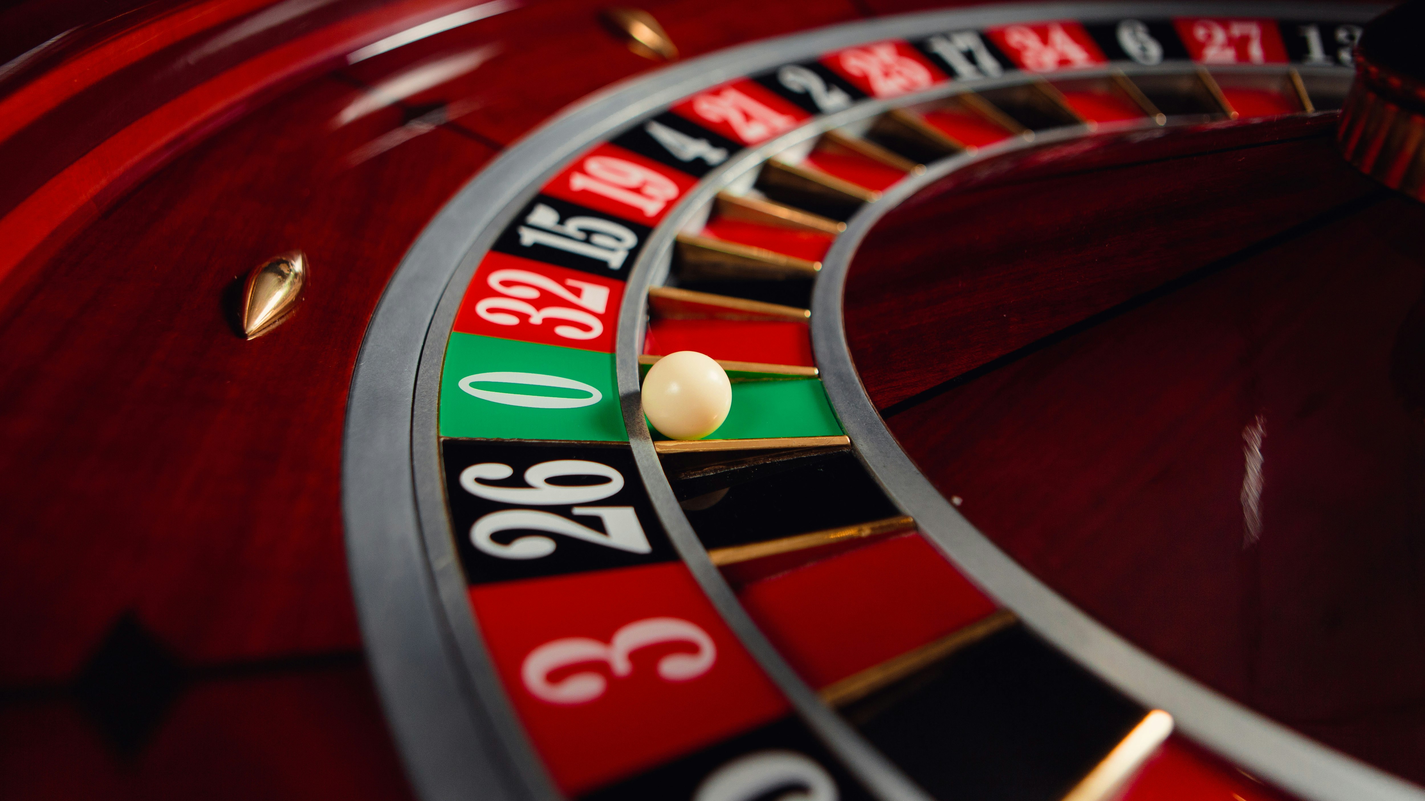 Betting on green zero in roulette: Odds, payouts & winning chances