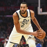 Daily picks: Jazz will keep rolling against red hot Heat