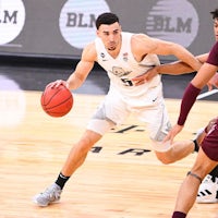 Sweet Sixteen: Best value picks to win the NCAA Tournament