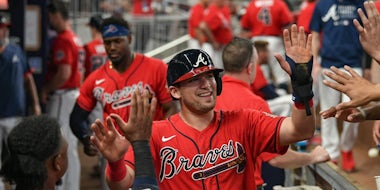 NLDS picks: Brewers vs. Braves, Giants vs. Dodgers