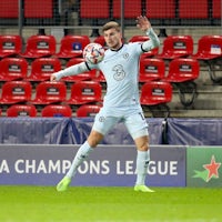 Chelsea vs. Manchester United: Premier League betting odds, preview, and pick