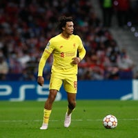 Top 10 right backs in the world right now